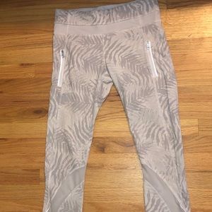 Like new Lulu Lemon Align Tights